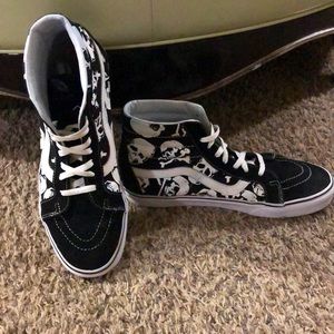 Vans SK8-Hi Reissue Skulls Black True White